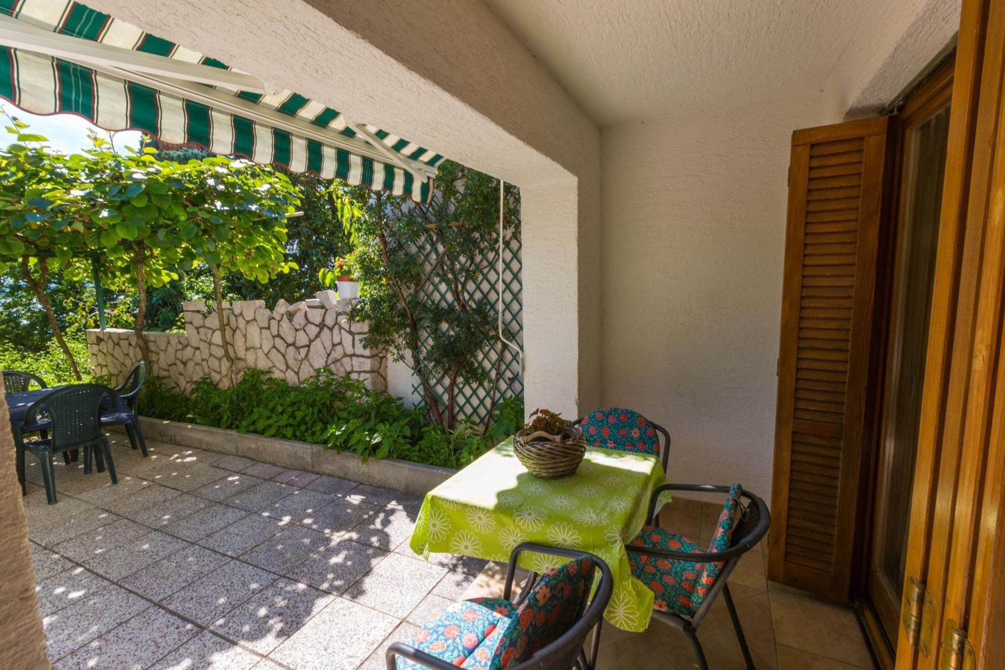 Nella. Apartment Crikvenica Exterior photo