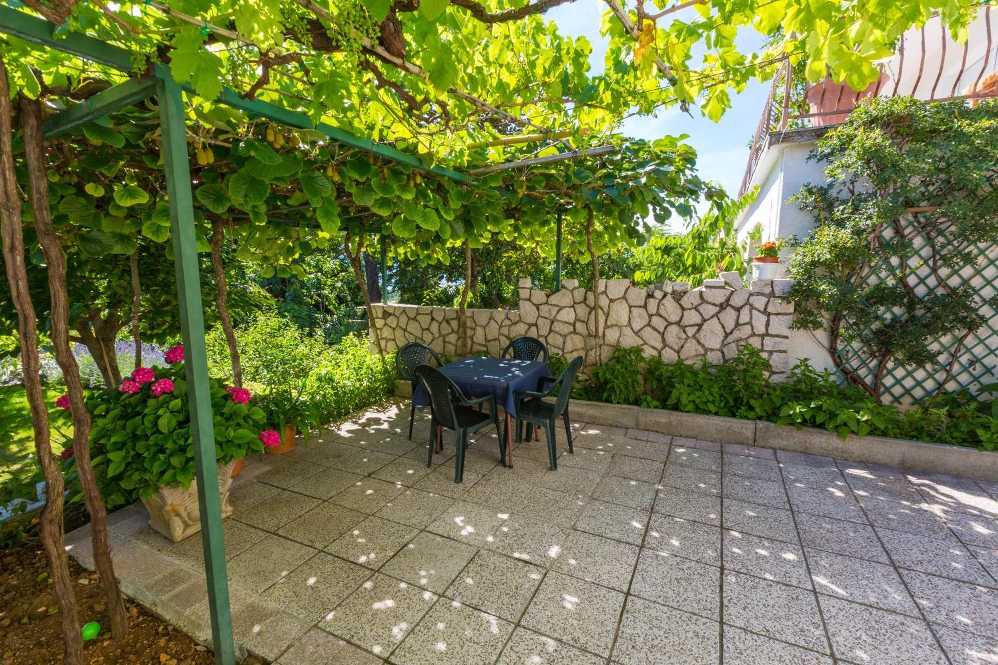 Nella. Apartment Crikvenica Exterior photo